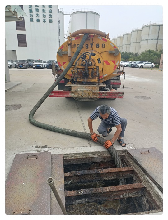 双城隔油池清掏